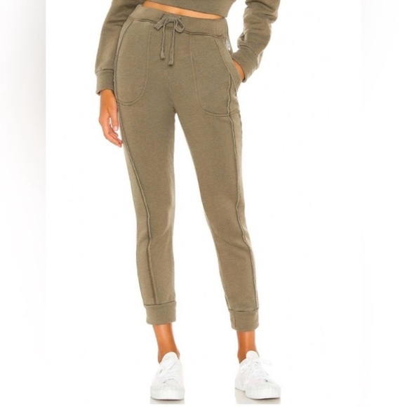 FP Movement by Free People Olive 🫒 Sweatpant Joggers Size Small - Picture 1 of 5